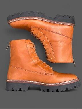 Madewell Citywalk Lugsole Lace-Up Boots in English Saddle - Size 7